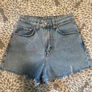 H&M denim shorts, high waist, slim fit